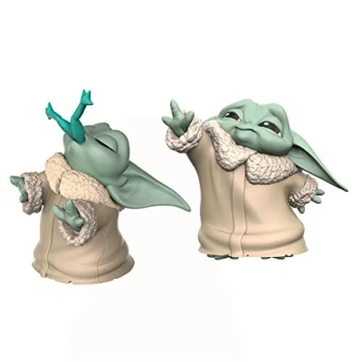 Image of Star Wars The Bounty Collection Child Collectible Toys 2.2 Inch Mandalorian “Baby Yoda Froggy Snack, Force Moment Figure 2 Pack