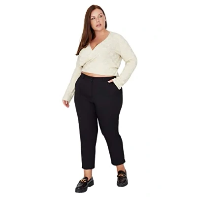 Image of Trendyol Plus Size Pants Black Carrot