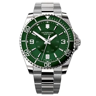 Image of Victorinox Maverick Large Men&#039;s Silver Watch 241934