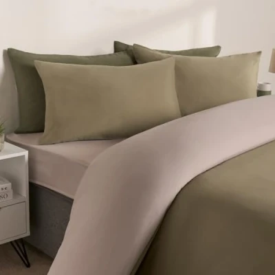 Image of Brentfords King Size Duvet Covers, Reversible Luxury Kingsize Bedding with Pillowcases Microfibre Bed Set Quilt Covers Super Soft, Natural/Sage