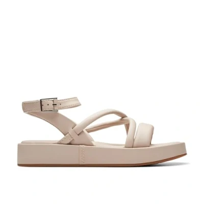 Image of Clarks ALDA Cross Platform sandals, Women&#039;s, Size: 4, Sand Leather