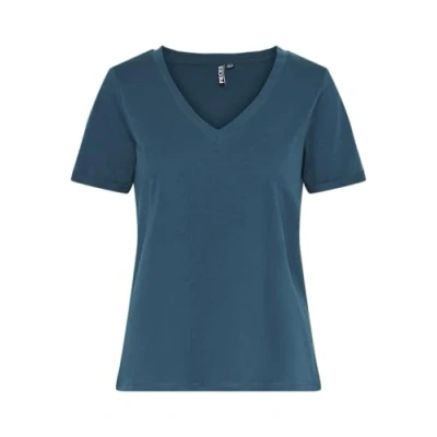 Image of PIECES Women&#039;s Pcria Ss V Neck Solid Tee Noos T Shirt, Reflecting Pond, M