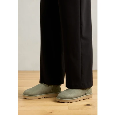 Image of UGG Women&#039;s Classic Ultra Mini Boot, Moss Green/Amphora, 9 UK
