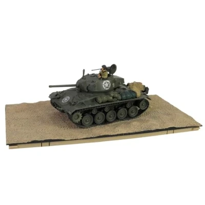 Image of Forces of Valor Waltersons FOV 801002A 1:32 US M24 Chaffee March 1945 Comp. D. Stand, diorama, military making, die cast model