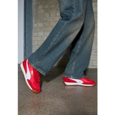 Image of PUMA Unisex Easy Rider Vintage Sneaker, Red White, 3 UK