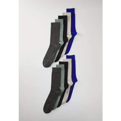 Image of Essential Socks 10 pack