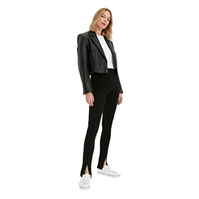 Image of Trendyol Women Regular Waist Straight Leg Slim fit Trousers Schwarz