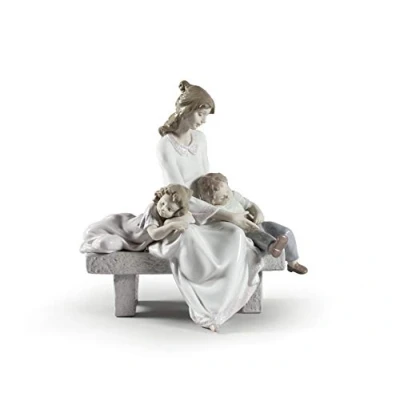 Image of LLADRÓ An Afternoon Nap Mother Figurine. Porcelain Figure Figure.