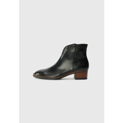 Image of Gabor Classic ankle boots, Women&#039;s, Size: 3.5, Brown shoes