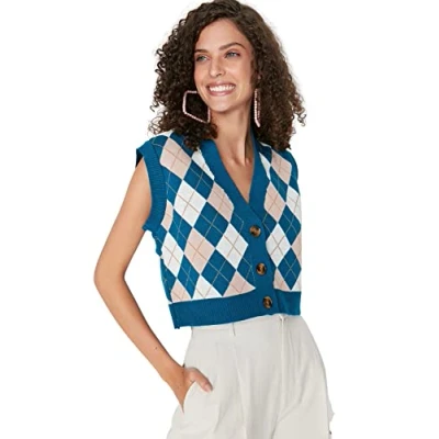 Image of Trendyol Women Regular fit Basic Crew Neck Knitwear Sweater