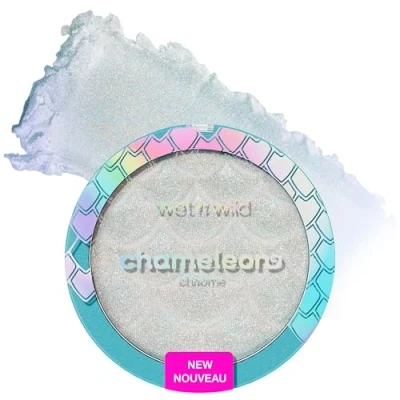 Image of Wet n Wild Chameleon Chrome Powder Highlighter, Light Reflecting Iridescent Pigments for a Dynamic Colour Shift, Liquid to Texture Effortless Application, Buildable Formula, Venus Swing