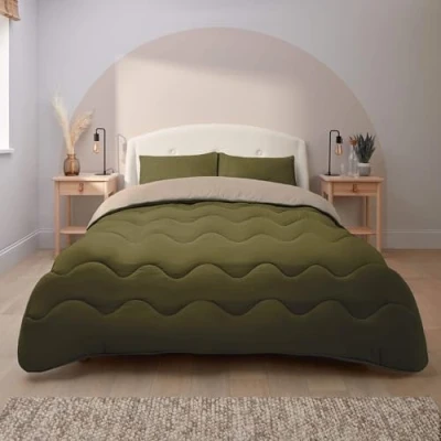 Image of Silentnight Coverless Seersucker Duvet &amp; Pillowcase Set Soft Stylish 10.5 Tog Two Reversible Colours Bed Quilt All Year Round Comfort No Cover Needed, Machine Washable, Olive Natural, King