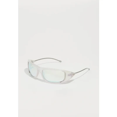 Image of DIESEL Unisex DL3001 506/6V Sunglasses Injected White Grey Round Normal