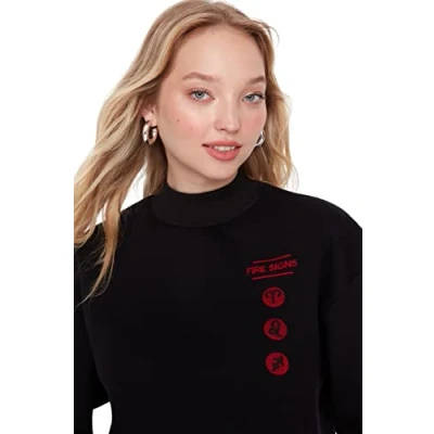 Image of Trendyol Women&#039;s Crew Neck Plain Fitted Sweatshirt, Black, S UK