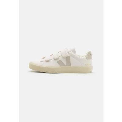 Image of Veja Recife LOGO Unisex Trainers extrawhite/natural, Men&#039;s, Size: 13, Extra white/natural leather and imitation