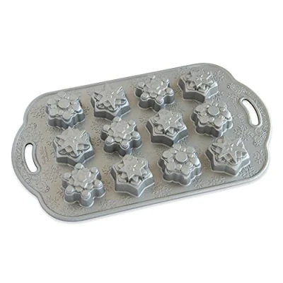 Image of Nordic Ware Frosty Flakes Pan, Cast Aluminium Snowflake Mini Cake Mould, Premium Tin, Made in The USA, Colour: Silver, 2 Cup Capacity
