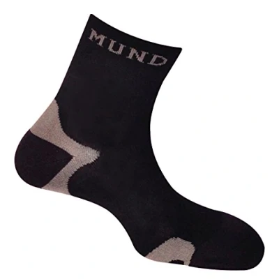 Image of Seamless Winter Bike Socks in Merino Wool, Black