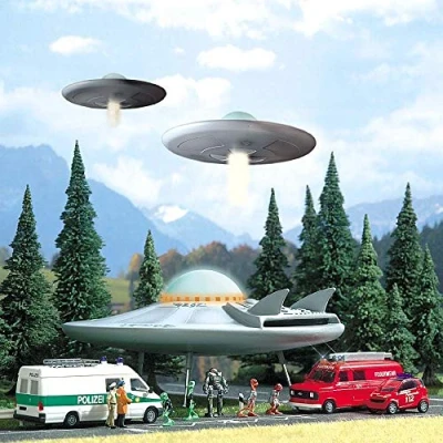 Image of UFO and visitors from space