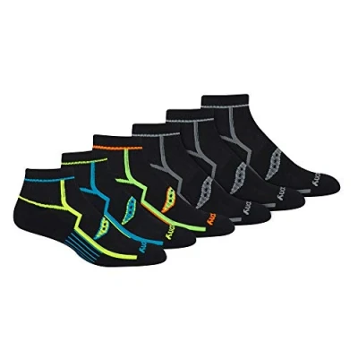 Image of Saucony Men&#039;s Quarter Socks, black assort 6, Shoe Size 8 12