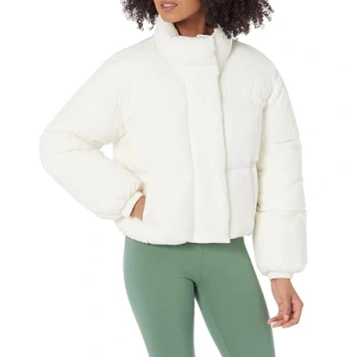 Image of Amazon Essentials Women&#039;s Crop Puffer Jacket (Available in Plus Size), Eggshell White, 6XL