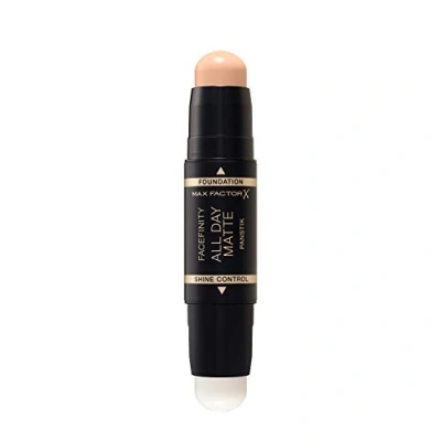 Image of Max Factor Facefinity All Day Light Beige Matte Pan Stik Foundation 20g