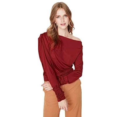 Image of Trendyol FeMan Regular fit Bodycon Asymmetrical Collar Knit Blouse Rot
