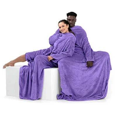 Image of DecoKing 150 x 180 cm, TV microfibre cuddly blanket with sleeves and pockets, soft fluffy fleece blanket, Microfibre, Purple, cm