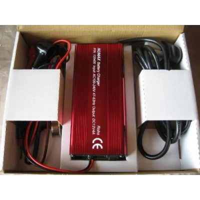 Image of Golf Battery Charger. 4 Amps. &quot;Connect &amp; Forget&quot; Automatic Charger