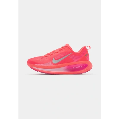 Image of Nike Performance VOMERO 18 Road running shoes, Women&#039;s, Size: 8.5, Bright crimson/white/hyper pink/pink foam shoes