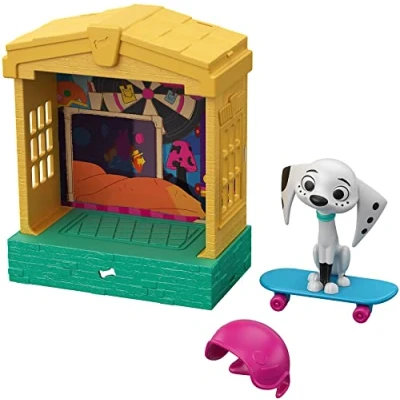Image of 101 Dalmatian Street GBM28 Disney, Stackable Dog House (5 in) with Dolly Character Figure (3 in), Skateboard and Helmet Accessories, Multicoloured