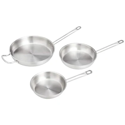Image of Amazon Basics Set of 3 Stainless Steel Aluminum Clad Frying Pan Skillet Set, Oven Safe, with 20 cm, 24 cm and 30 Pans, Silver (Previously AmazonCommercial brand)