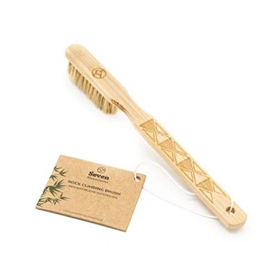 Image of Seven Mountains Boulder Brush Ultra light bamboo climbing with pattern &amp; natural hair bristles removes Chalk dirt from rocks f. EXTRA Grip for Bag