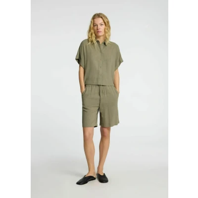 Image of SELECTED FEMME Women&#039;s Slfviva Ss Cropped Sun Shirt Noos, Vetiver, 10