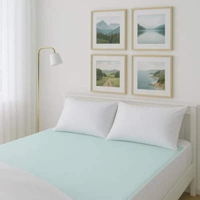 Image of Comfortnights Washable Absorbent Bed Pad 85 x 135cms With Wings