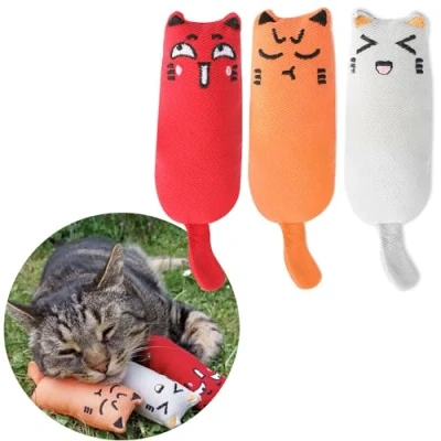 Image of LOVETRENDS Catnip Toys Pack of 3 Red, Grey and Orange Cat Teeth Cleaning