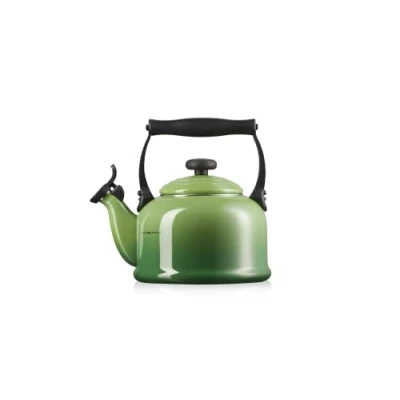 Image of Le Creuset Whistling Kettle Tradition Bamboo 2.1 Liter