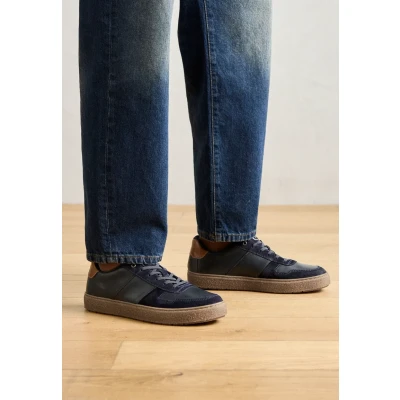 Image of Bugatti Men 322 ap901 Sneaker, Dark Blue 4100, 9 UK