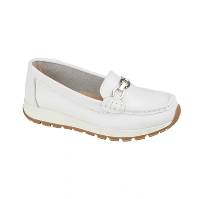 Image of Jo &amp; Joe Ladies Smooth Leather Comfort Wedge Loafer with Chain Trim Sizes 4 8 (White, UK Footwear Size System, Adult, Women, Numeric, Medium, 6)