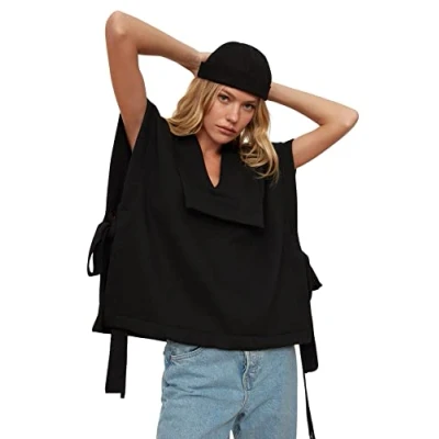 Image of Trendyol Women Oversize Basic V Neck Knitted Sweatshirt Black