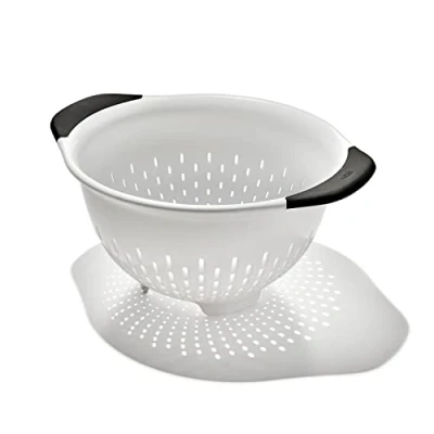Image of OXO 11331000 3 QT Plastic Colander Strainer, White
