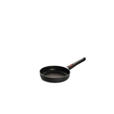 Image of Woll Eco Lite QXR Flat Pan Inductive Diameter 20 cm Height 5 with Removable Handle Suitable for All Hobs PFAS Free 100% Recycled Aluminium Oven Safe Black