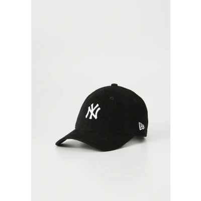Image of New Era 9Twenty Strapback Cord Cap York Yankees Black