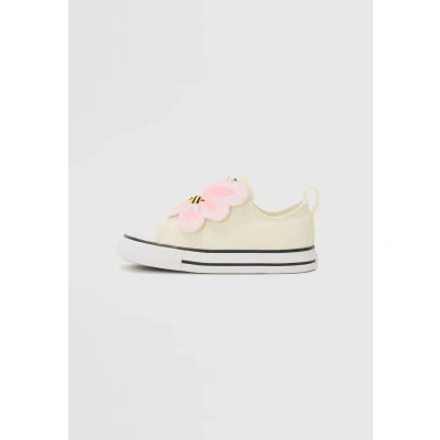 Image of Converse Unisex Trainers for kids, Size: 7K, Egret/jellyfish jitter/white shoes