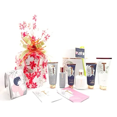 Image of TED BAKER LONDON Hamper, Luxury Beauty Bundle Bliss Bath Set Gift Hamper