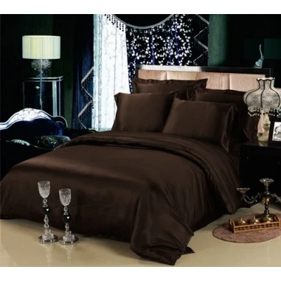 Image of Hachette] CHOCOLATE (DARK BROWN) 100% EGYPTIAN COTTON PAIR OF PILLOWCASES 200 THREAD COUNT
