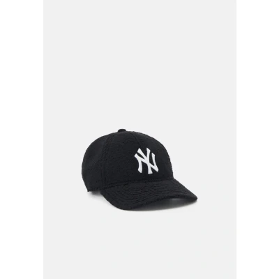 Image of New Era Teddy 9FORTY Unisex Cap, Size: One Size, Black