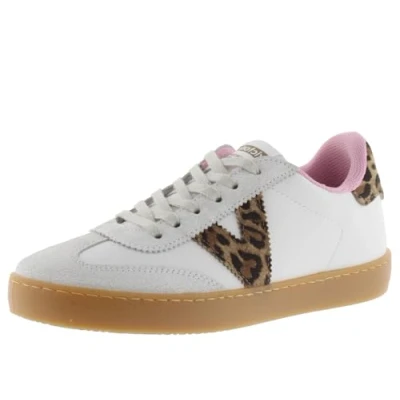 Image of Victoria BERLIN women&#039;s Shoes (Trainers) in White
