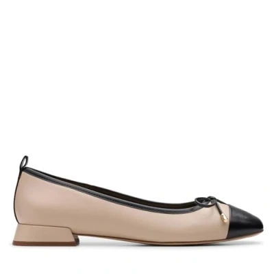 Image of Clarks Womens Ubree15 Poppy Leather Sand Combi Shoes 4 UK