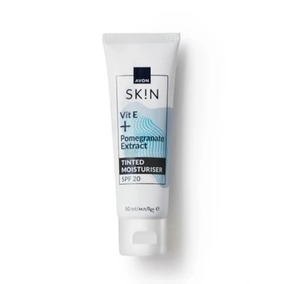 Image of Avon Nutra Effects Radiance Tinted Moisturising Day Cream SPF20, 50ml, Infused with Pomegranate Extract for Radiant Skin, Healthy Looking Glow, Cruelty Free
