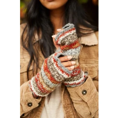 Image of Pachamama Women Wool Hand Wrist Warmers Fleece Lined Handknitted Fairisle Pattern Multicoloured One Size Handmade Extra Warm Fair Trade (Grey, Size)